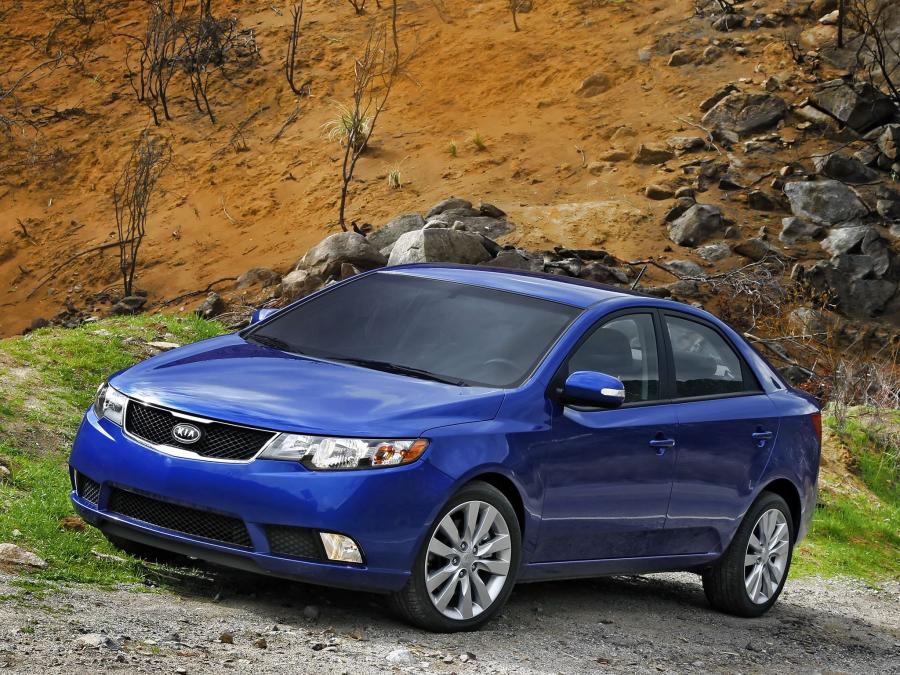  Kia Forte 2009 года  (фото 38 из 128)